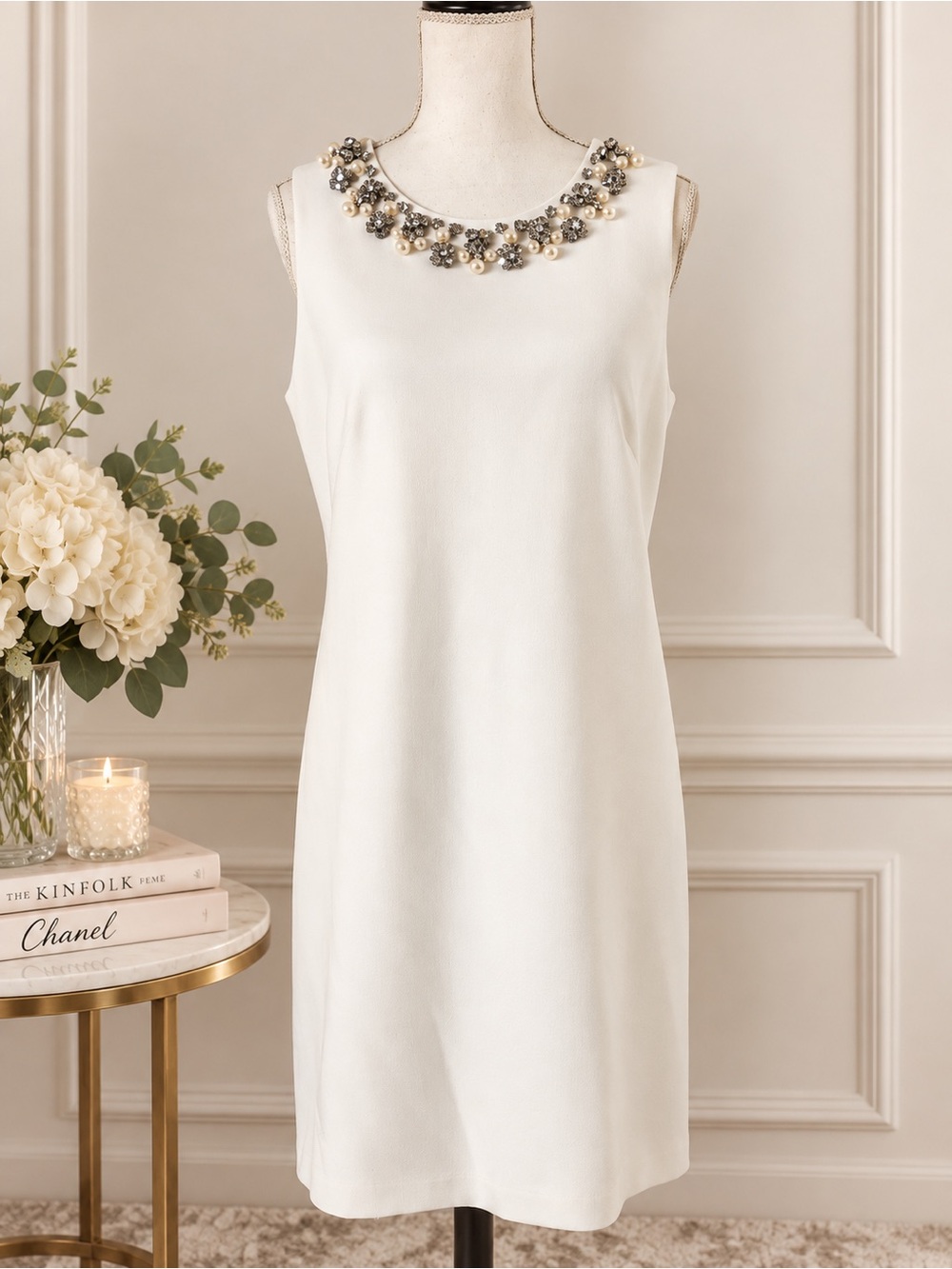 White House Black Market Cream Jewel-Neck Sleeveless Shift Dress